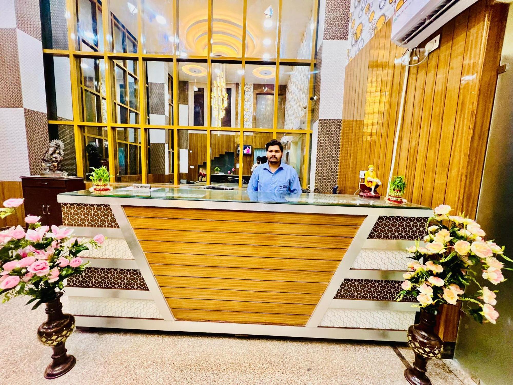 Hotel Ramawati Near Ganga Ghat Haridwār Zewnętrze zdjęcie