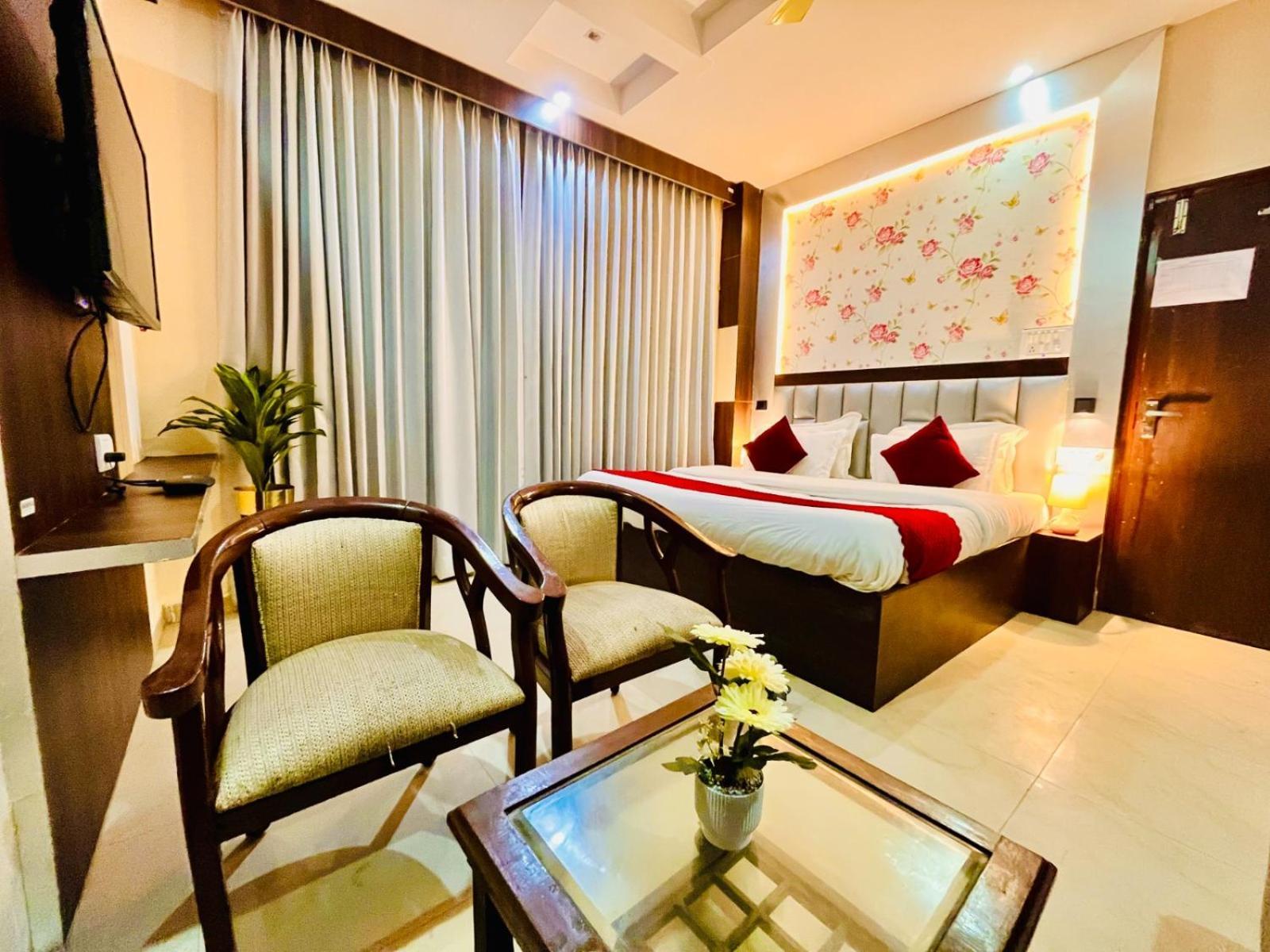 Hotel Ramawati Near Ganga Ghat Haridwār Zewnętrze zdjęcie